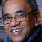 صورة د. احمد التيجاني سيد احمد