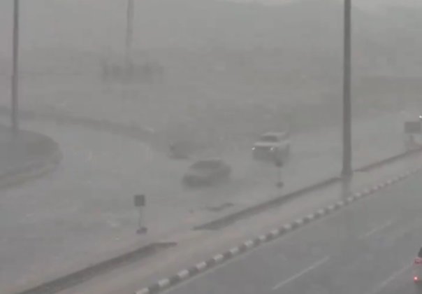بعد-سيول-“تاريخية”-بالمدينة-المنورة.-تحذيرات-من-أمطار-غزيرة-في-مكة
